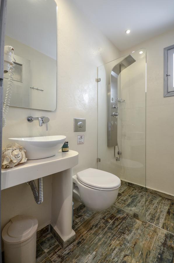 Depis Suites Naxos City Esterno foto
