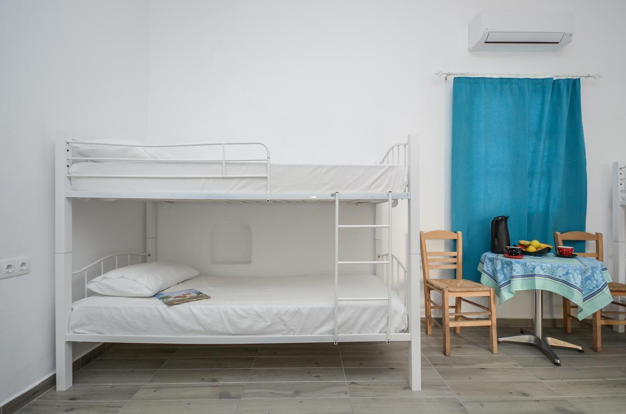 Depis Suites Naxos City Esterno foto
