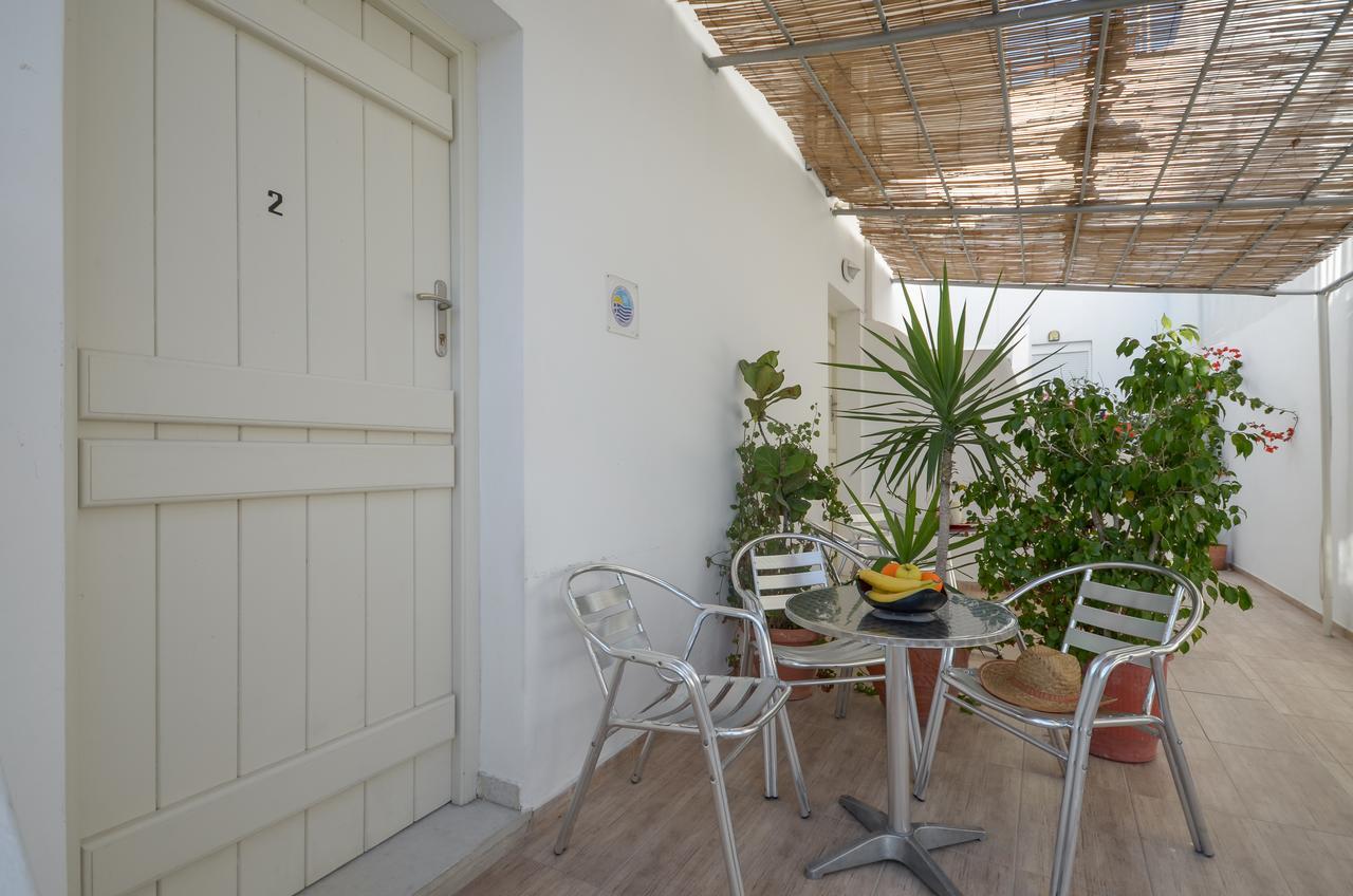 Depis Suites Naxos City Esterno foto