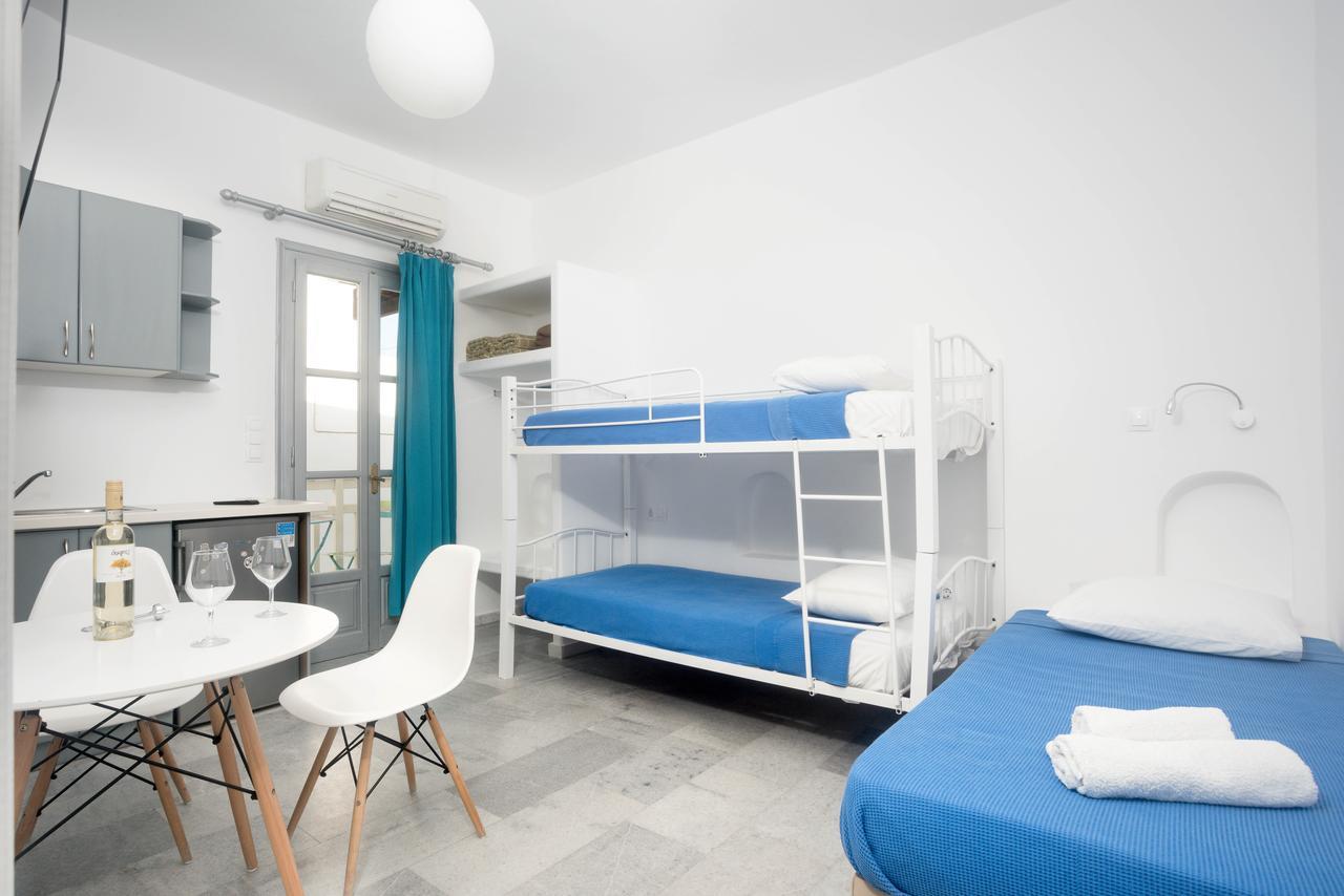 Depis Suites Naxos City Esterno foto