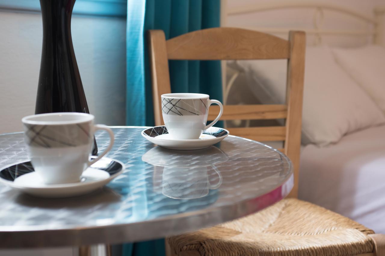 Depis Suites Naxos City Esterno foto