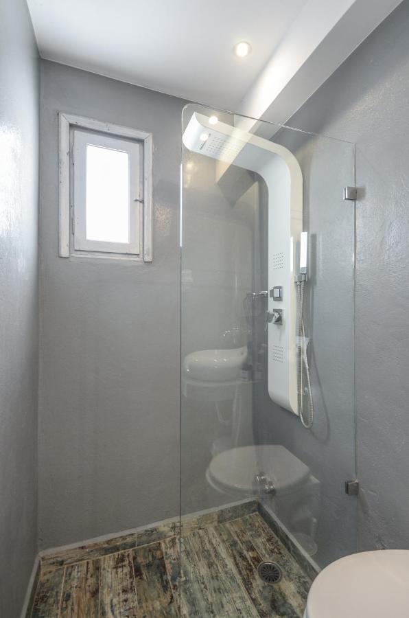 Depis Suites Naxos City Esterno foto